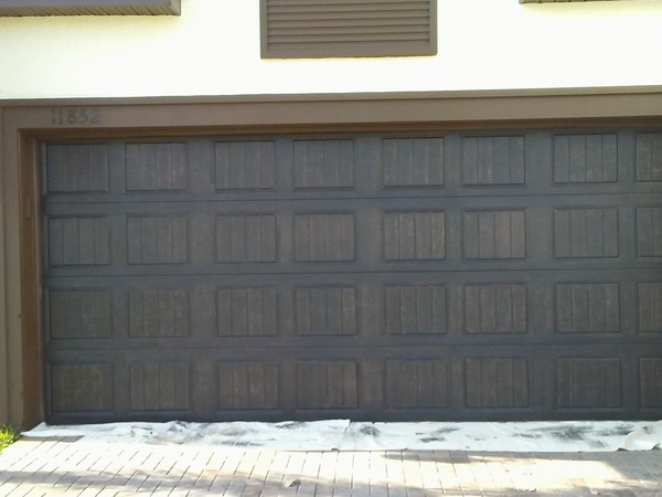 Garage Door Graining in Carrollwood, FL (3)