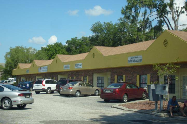 Commercial Exterior Painting Strip Mall of Office Buildings Tampa, FL