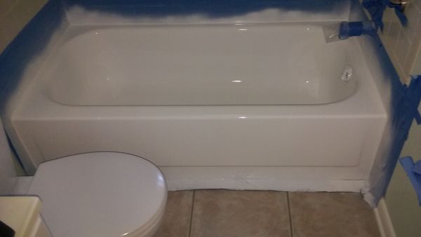 Bathtub Refinishing in Tampa, FL by Richard Libert Painting Inc. (1)